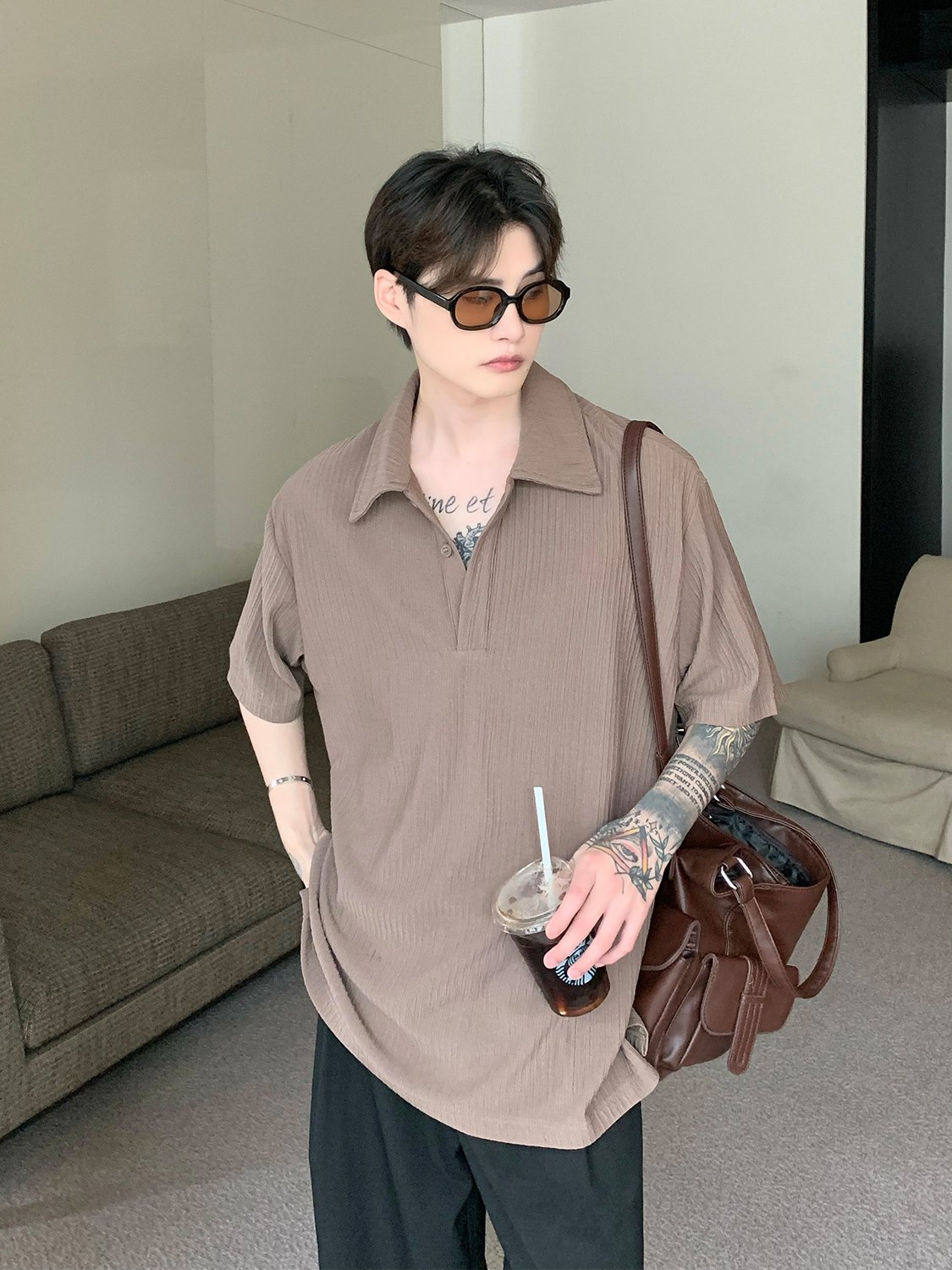 Men's Casual Shirt — Relaxed Point-Collar Short Sleeve — product view 3