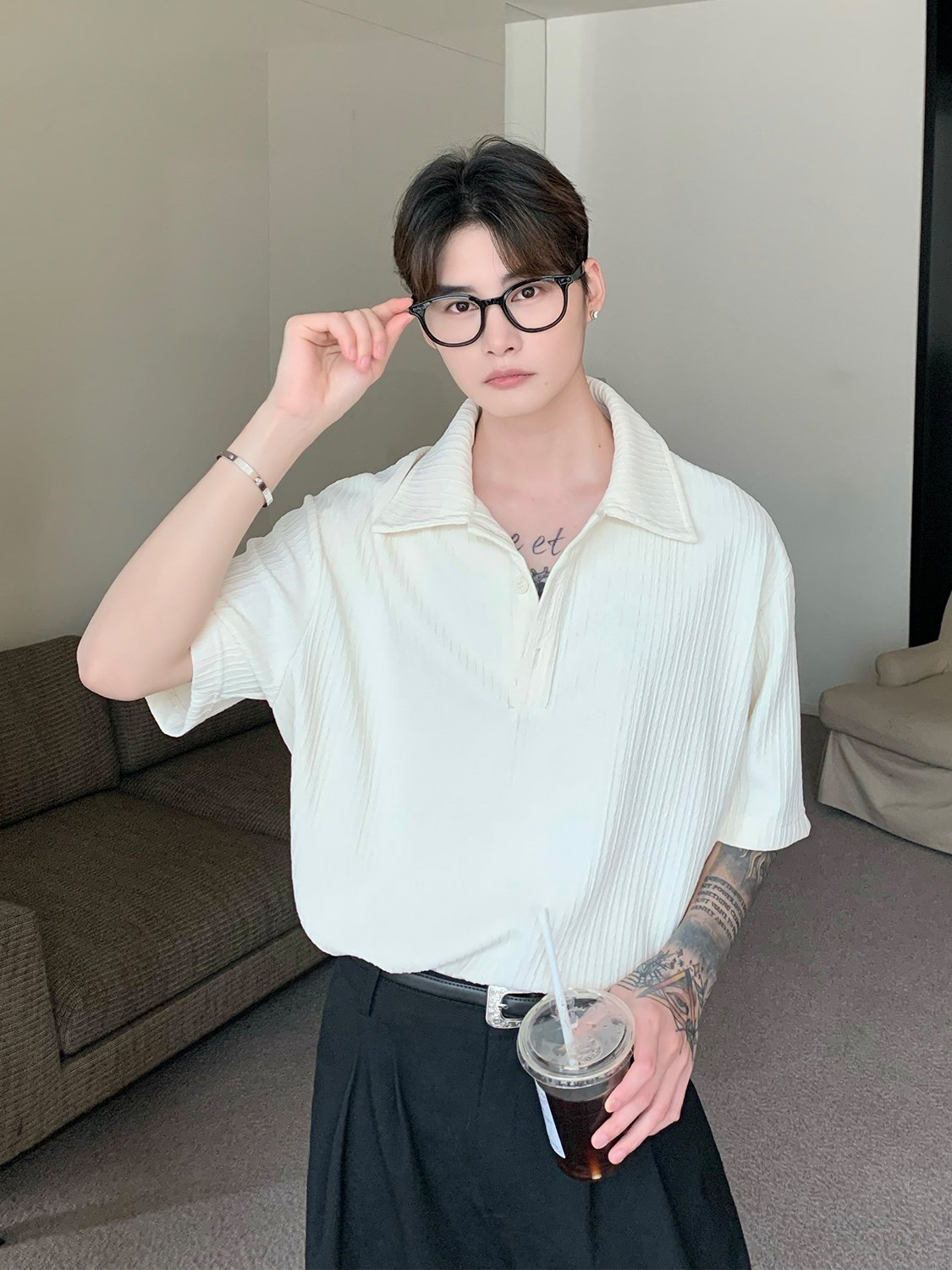 Men's Casual Shirt — Relaxed Point-Collar Short Sleeve — product view 4